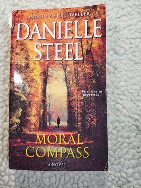 Danielle Steel Moral Compass Paperback Dell Mass Market 2020 Fiction Novel